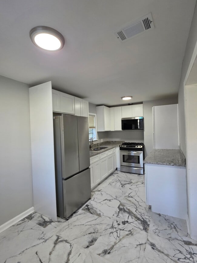 Cocina - 737 N 35th St