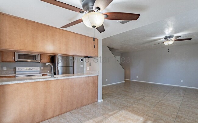 Foto del edificio - 15411 N 2nd Pl