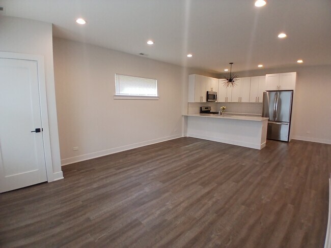 Foto del edificio - 4608 S Indiana Ave