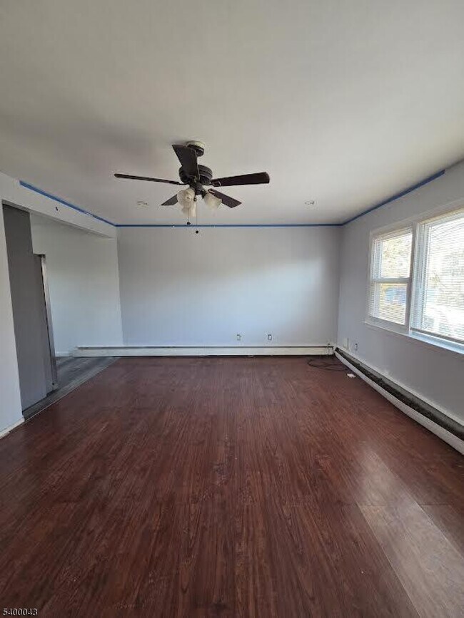 Building Photo - 25 Oxford St