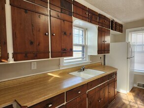 Building Photo - 1404 32nd St