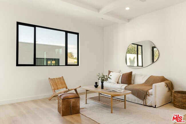 Foto del edificio - 2847 1/2 Marsh St