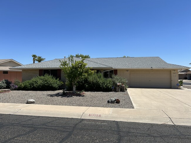 Building Photo - 10615 W Cheryl Dr
