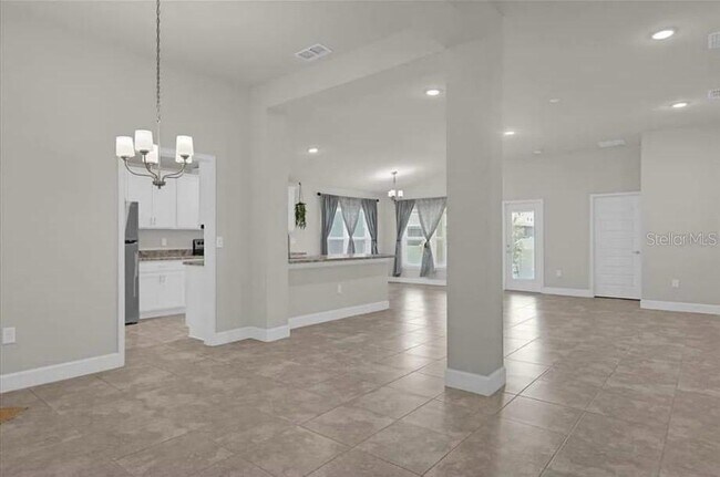 Building Photo - 430 Panaro Ln