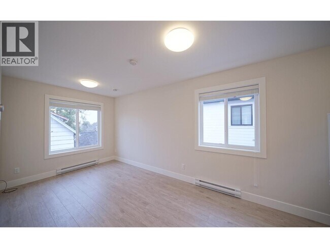 Photo du bâtiment - 1044 Quadling Ave