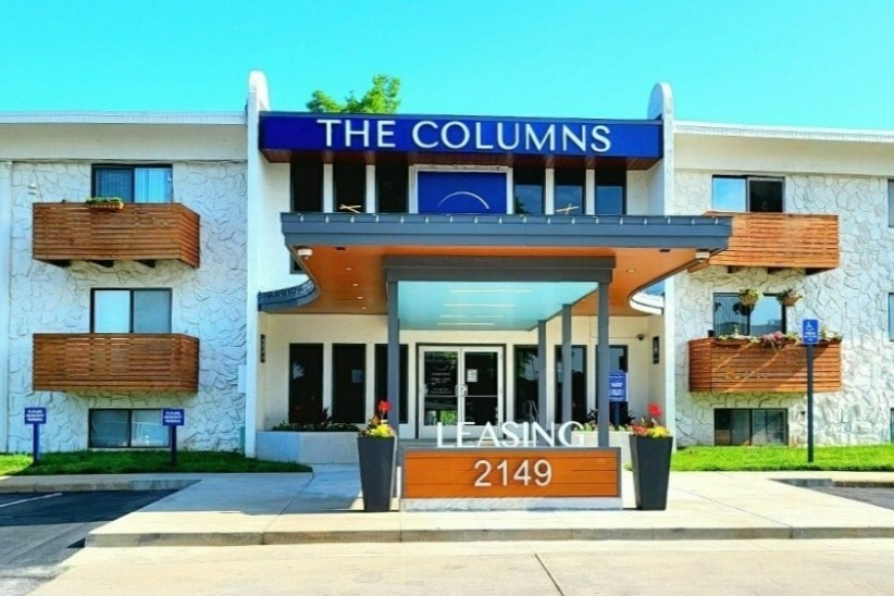 Primary Photo - The Columns Apartments