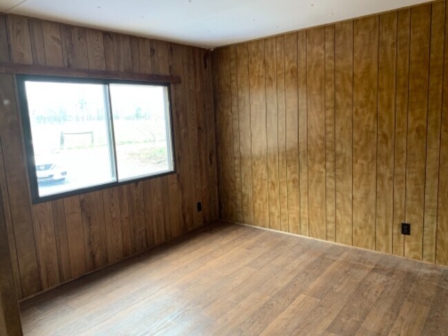 Foto del edificio - 299 Canal Trce