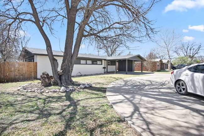 Building Photo - Remodeled 4-Bedroom for August 2026 Move in