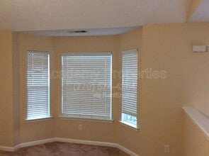 Building Photo - 4015 Yellow Pine Ct