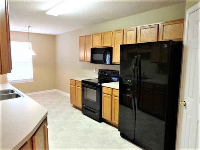 Foto del edificio - 47 Willow Lakes Dr