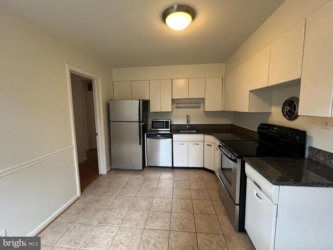 Foto del edificio - 1716 Macon St