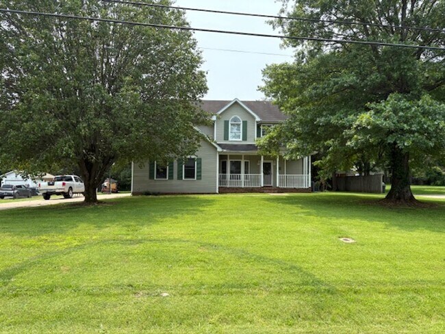 Foto del edificio - Murfreesboro 4BR/2.5BA fenced yard