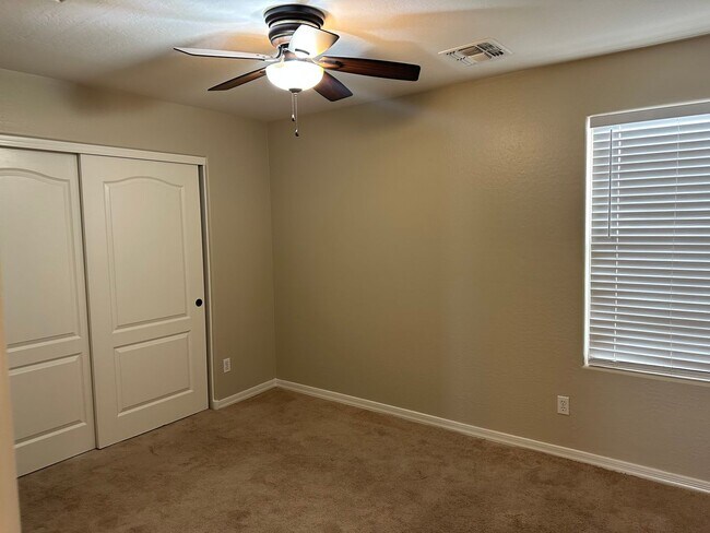 Foto del edificio - Skyline Ranch home