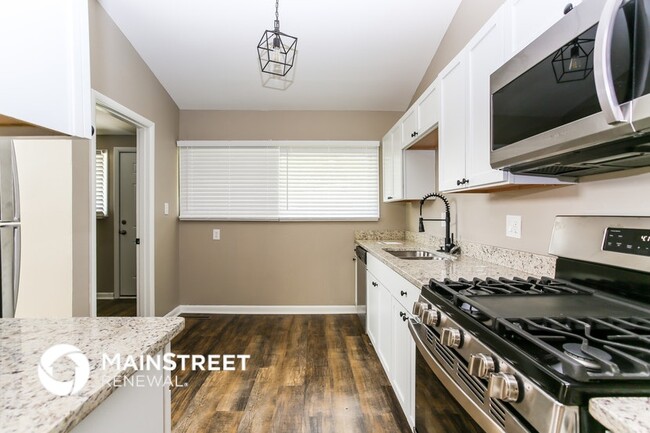 Foto del edificio - 3230 Vanderberg Ave