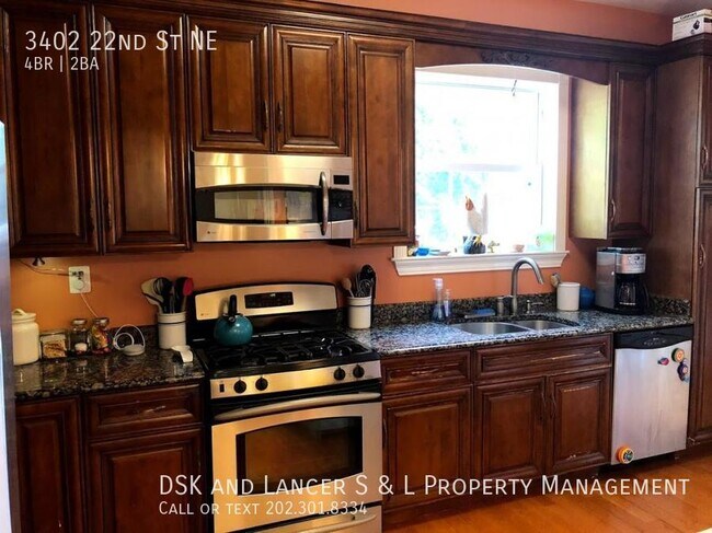Foto del edificio - 3402 22nd St NE