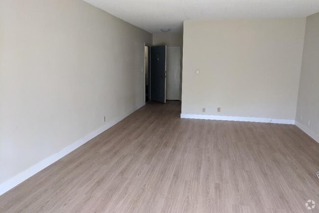 Building Photo - 1637 Veteran Ave