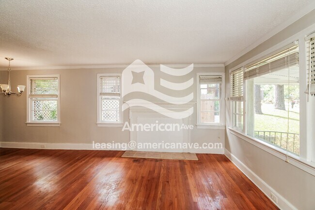 Building Photo - 2234 Margurette St