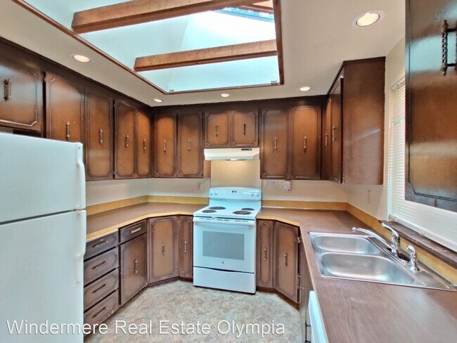 Building Photo - 3 br, 2 bath House - 1214 Firpark Dr SE