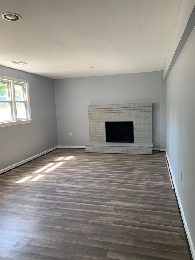 Foto del edificio - 710 Iona Terrace