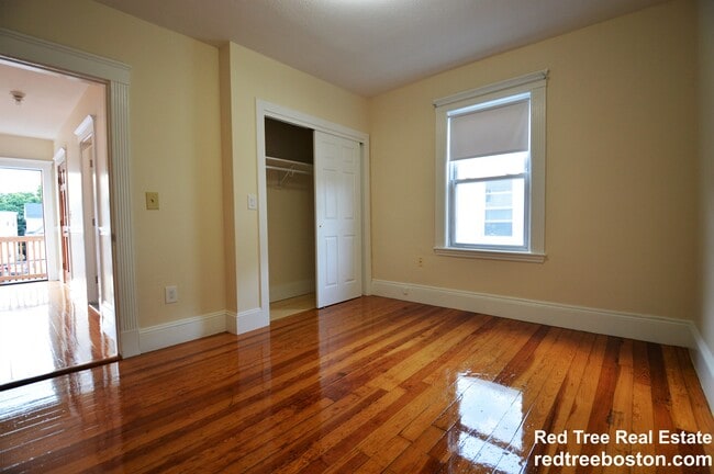 Foto del edificio - 39 Montfern Ave
