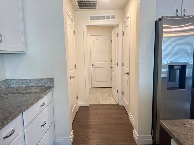 Building Photo - 1851 S Dunkirk St