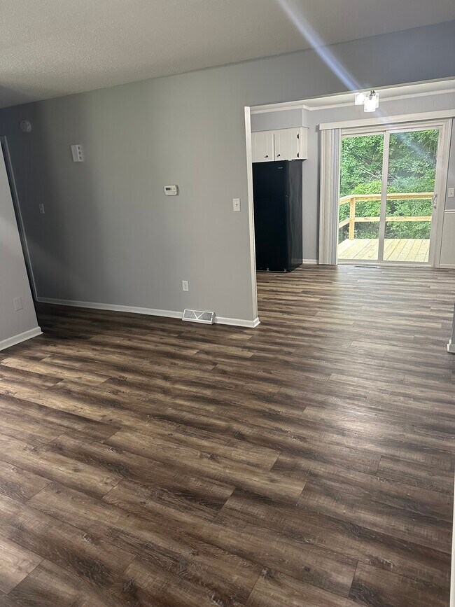 Foto del edificio - 2555 Ridgemoor Dr SE