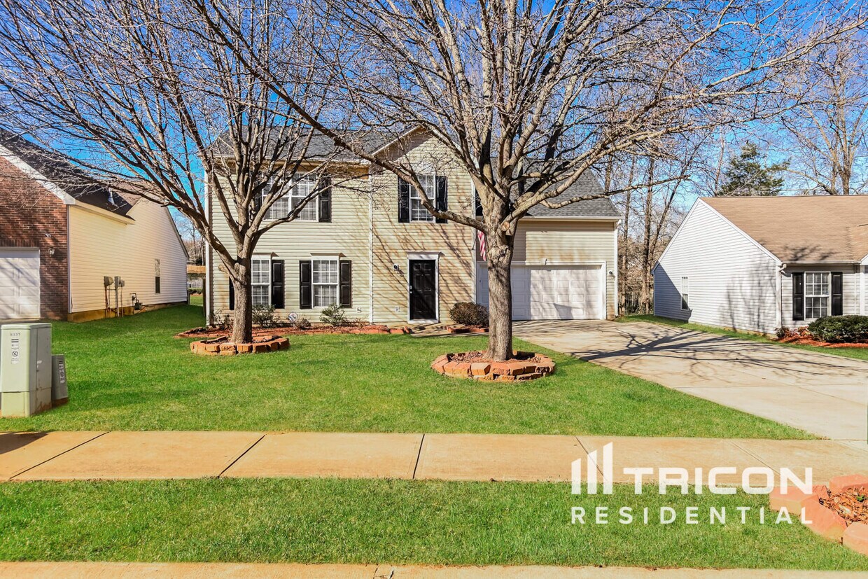 Foto principal - 8331 Fox Swamp Rd