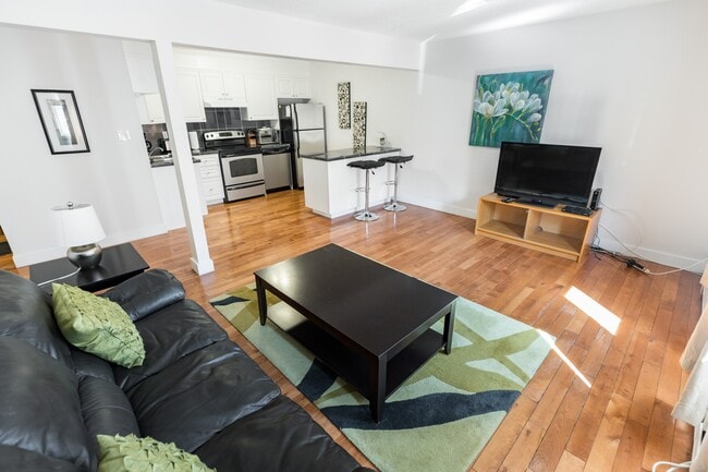 Building Photo - 2163 Hamilton St