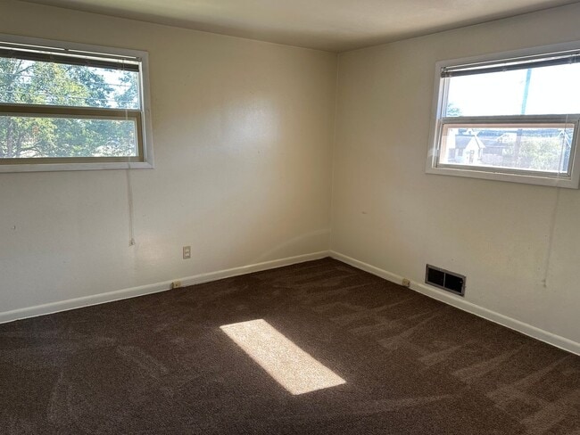 Foto del edificio - Nice 2 bedroom unit of a duplex near downt...