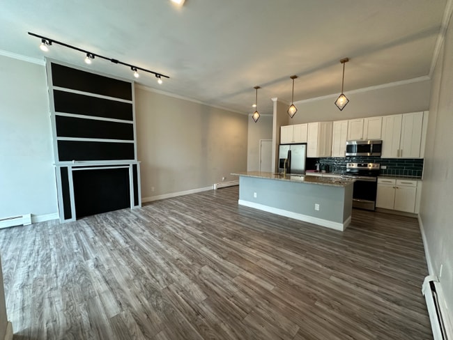 Photo - 2712 Stout St Apartment