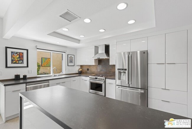 Building Photo - 2351 S Birdie Way