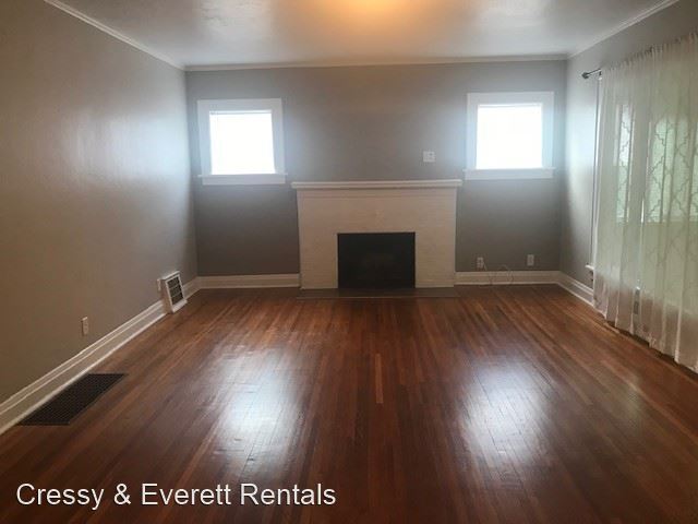 Building Photo - 3 br, 3 bath House - 1324 Cedar St