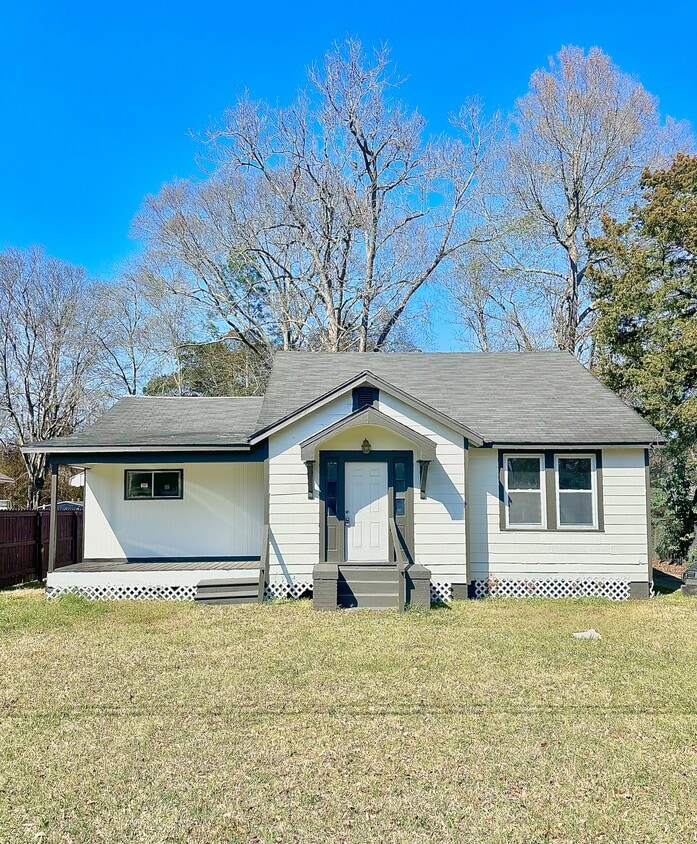 Photo - 3835 Sherwood St (Baton Rouge, LA)