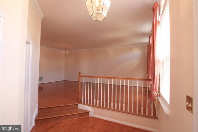 Building Photo - 21485 Trowbridge Square