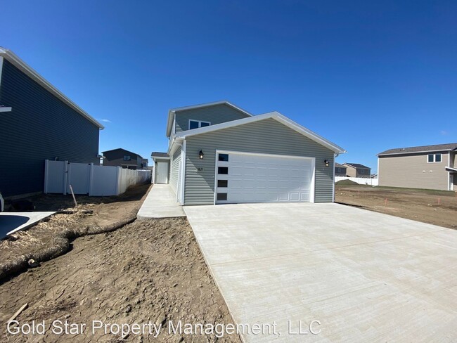 Building Photo - 4 br, 2 bath House - 3812 24th Street