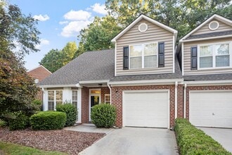 Building Photo - 3301 Philmont Dr