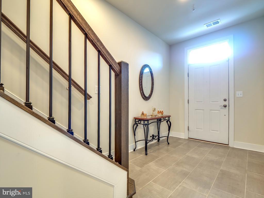 Primary Photo - 726 Bluemont Ave