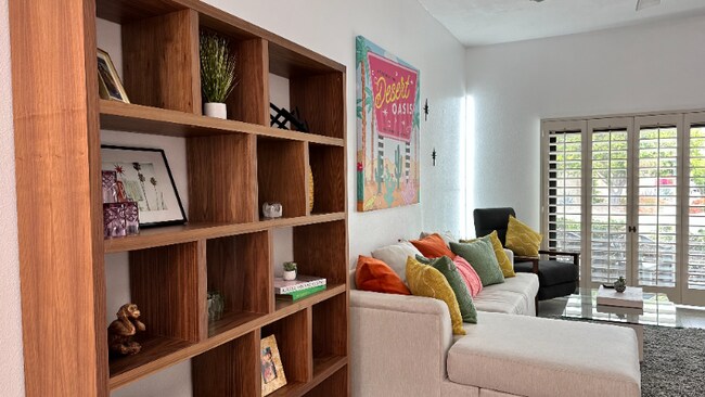 Foto del edificio - 2303 Los Patos Dr