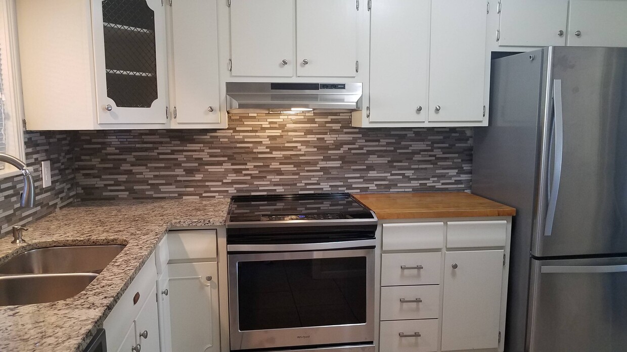 Foto principal - 5524 W 97th St
