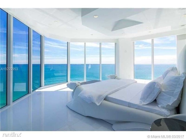 Foto del edificio - 19333 Collins Ave