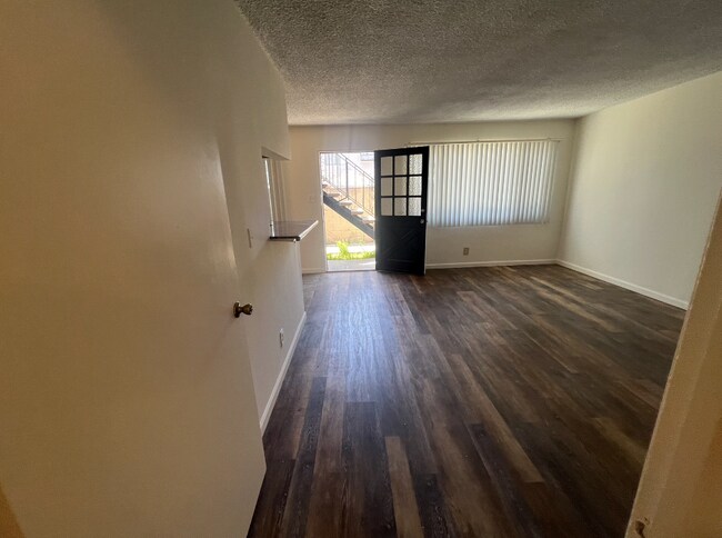 Building Photo - 362 Redondo Ave