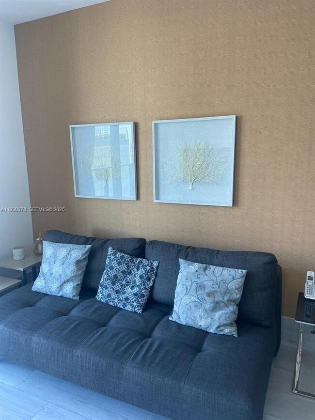 Foto del edificio - 501 NE 31st St