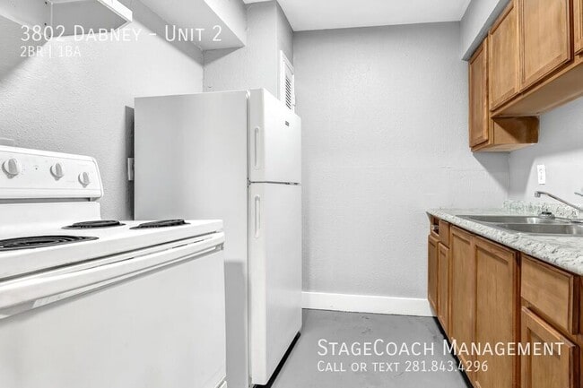 Foto del edificio - 3802 Dabney-Unit 2