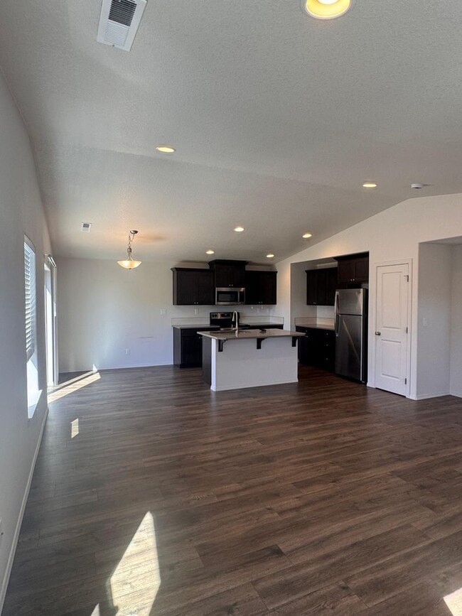 Photo - 1642 Zoe Ave House