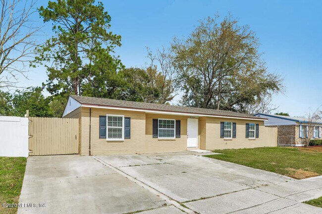 Building Photo - 10757 Mareeba Rd