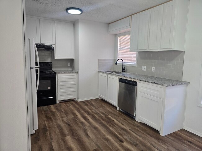 Foto del edificio - 2211 33rd St