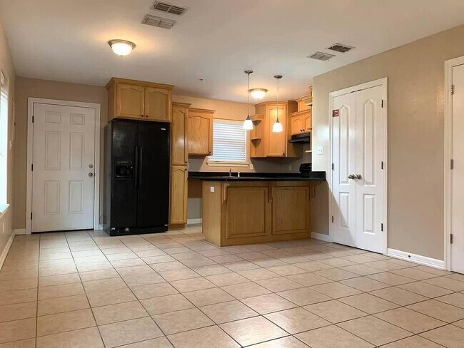 Foto del edificio - 202 S 48th Ln