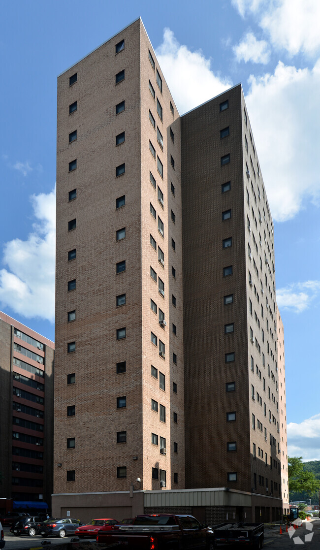 View from the northeast - Vine Street Tower