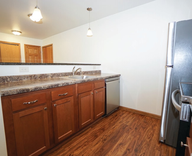 Lots of cabinet space - Steeple View Apartments