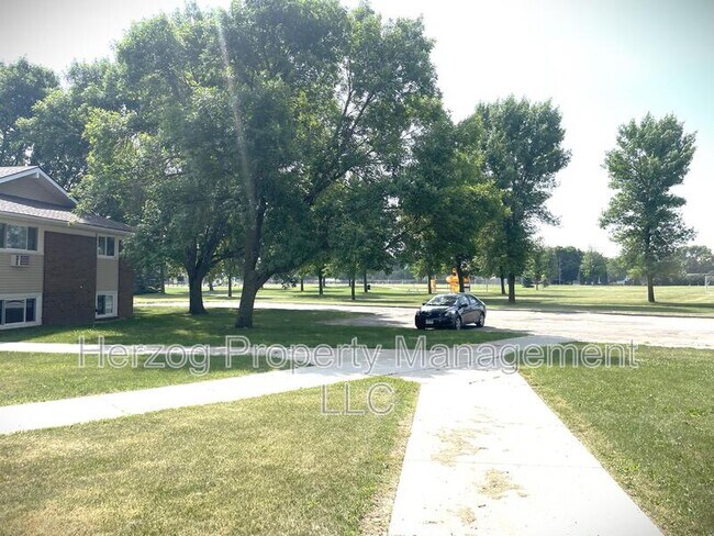 Foto del edificio - 307 27th St SW